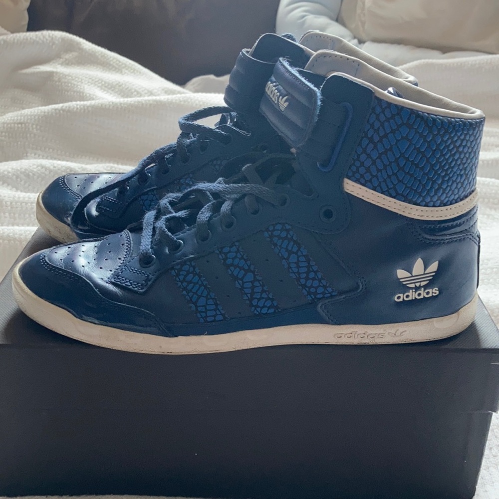 Adidas M20745 excellent condition